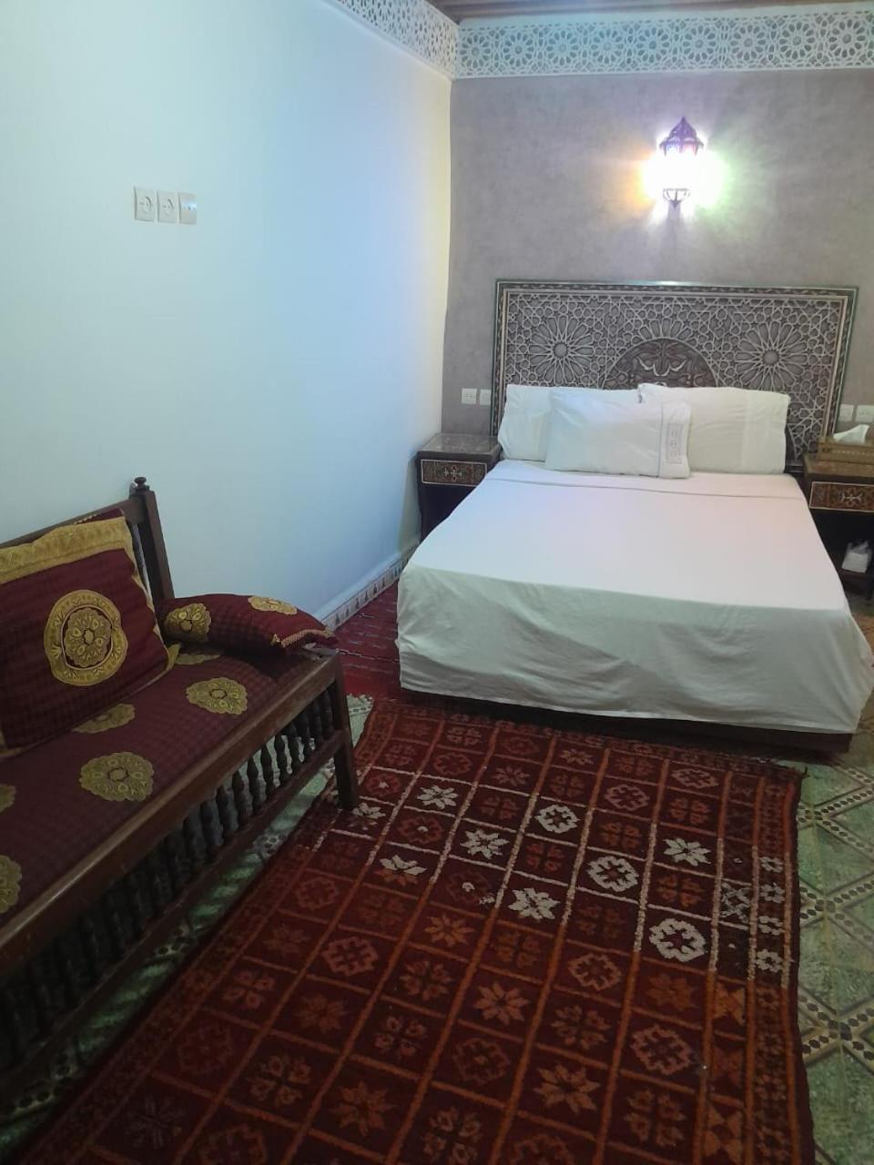 Apartamento Famille Fahym Fez Habitación foto
